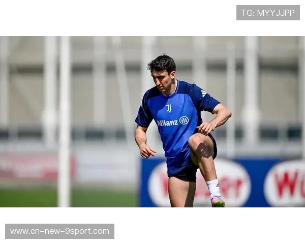 尤文坎比亚索边路创造空间能力强