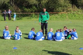 九游娱乐网站-替补席能否发挥稳定战术执行能力影响赛季后期，替补席是什么意思