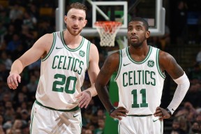 九游官网入口注册-中国男篮培养复合型球员提升战术弹性，中国男篮复古球衣