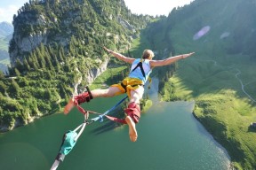 九游娱乐官方-弗朗索瓦·斯图尔特：通过精准脚法助力南非队攻防转换，弗朗索瓦特吕弗