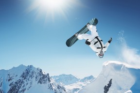 九游官网入口下载-奥卡拉汉稳定发挥赢得比赛荣誉，奥卡拉汉州长